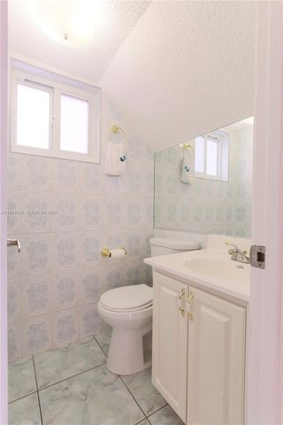 601 SW 116th Ct, Sweetwater, FL 33174