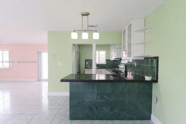 601 SW 116th Ct, Sweetwater, FL 33174