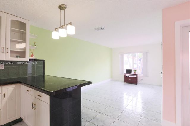 601 SW 116th Ct, Sweetwater, FL 33174