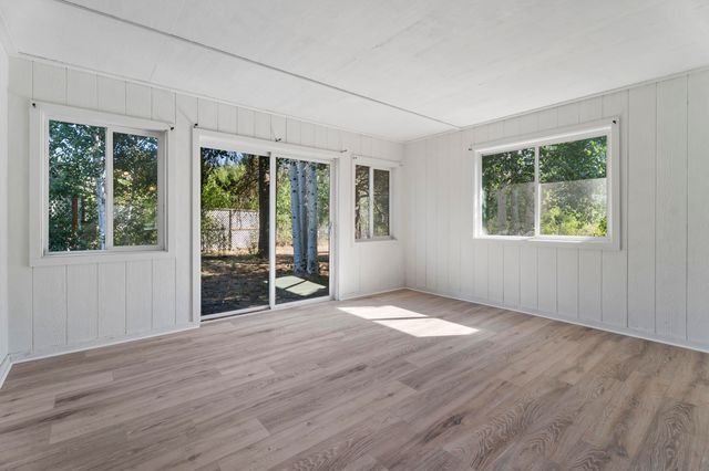 16046 Dyke Road, La Pine, OR 97739