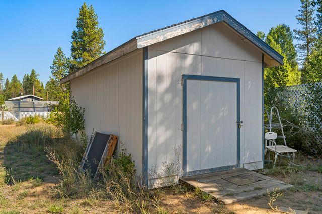 16046 Dyke Road, La Pine, OR 97739