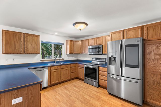 16046 Dyke Road, La Pine, OR 97739