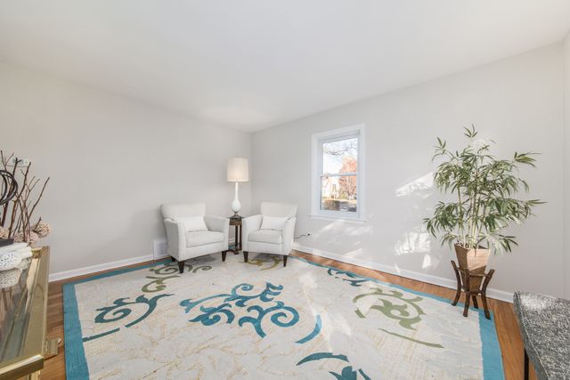 474 E Washington Street, Des Plaines, IL 60016