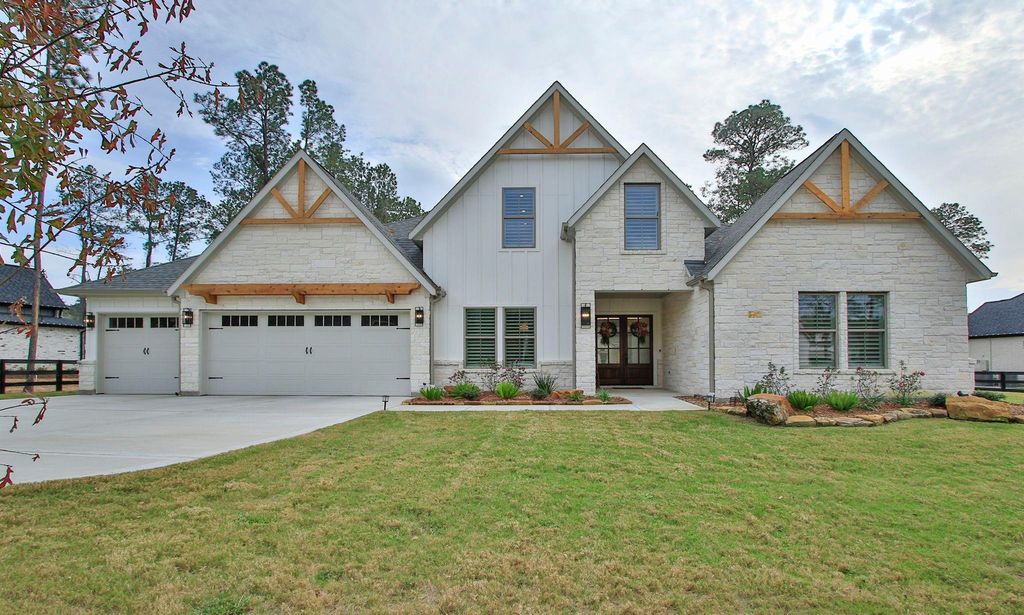 21359 Monarch Drive, Montgomery, TX 77316