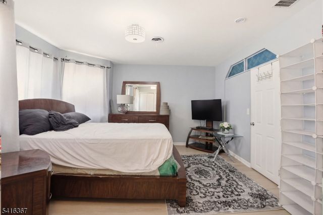 295 Old Bergen Rd, Jersey City, NJ 07305