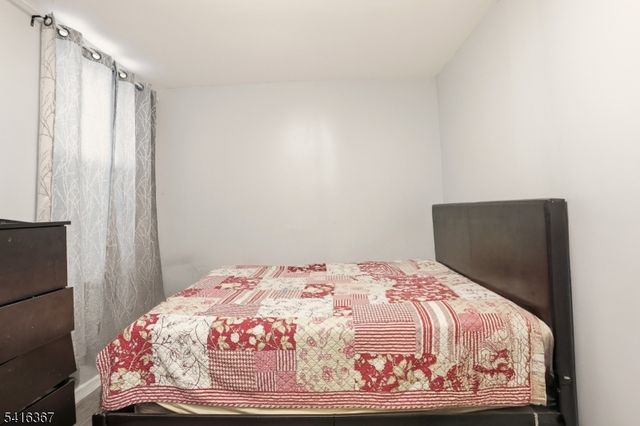 295 Old Bergen Rd, Jersey City, NJ 07305