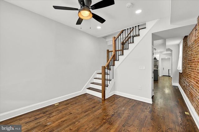 2 W BARNEY ST, Baltimore, MD 21230