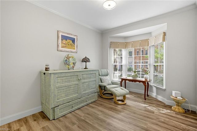 230 College Pl Apt 213, Norfolk, VA 23510