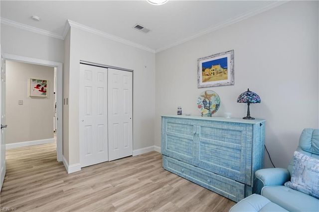 230 College Pl Apt 213, Norfolk, VA 23510