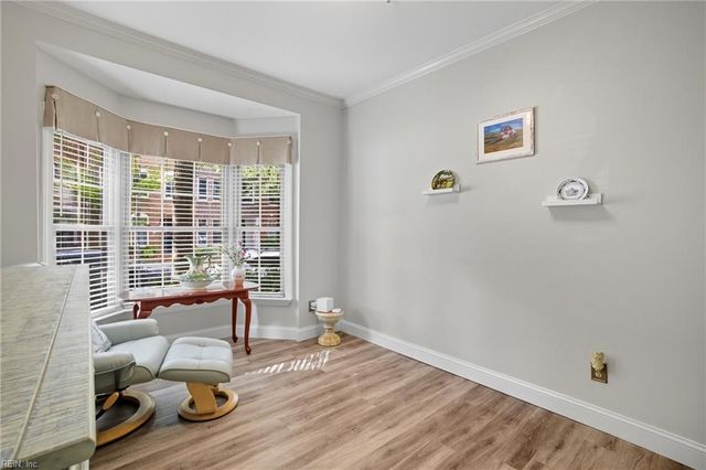 230 College Pl Apt 213, Norfolk, VA 23510