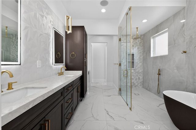 743 Buckingham Drive, Redlands, CA 92374