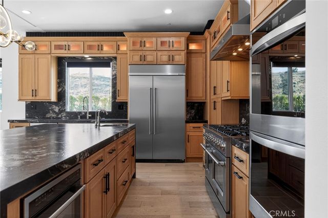 743 Buckingham Drive, Redlands, CA 92374