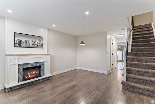 586 W 1950 N, Centerville, UT 84014