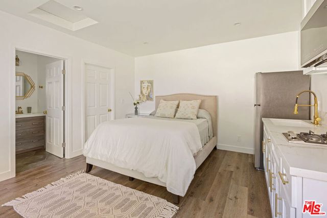 11855 Tiara Street, Valley Village, CA 91607