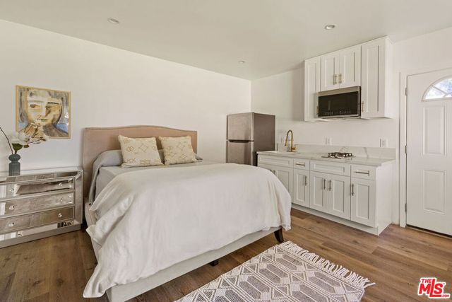 11855 Tiara Street, Valley Village, CA 91607