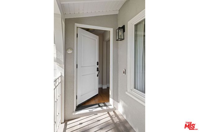 11855 Tiara Street, Valley Village, CA 91607