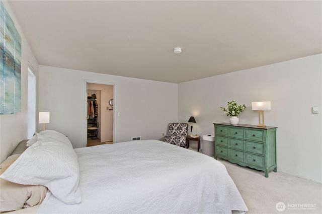 23811 SE 374th Street, Enumclaw, WA 98022
