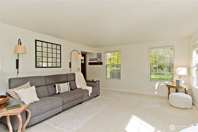 23811 SE 374th Street, Enumclaw, WA 98022