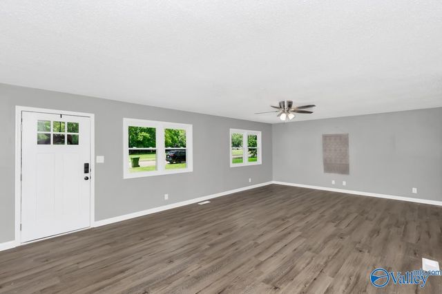 2406 Shady Lane NW, Huntsville, AL 35810