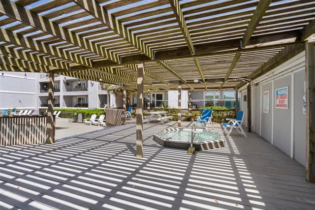 7600 Seawall Boulevard 109, Galveston, TX 77551