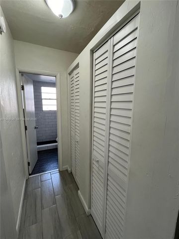 1317 NW 2nd Ave 10, Miami, FL 33136