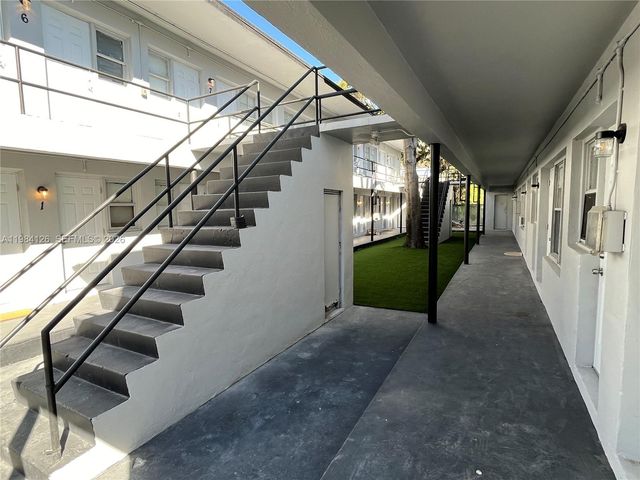 1317 NW 2nd Ave 10, Miami, FL 33136