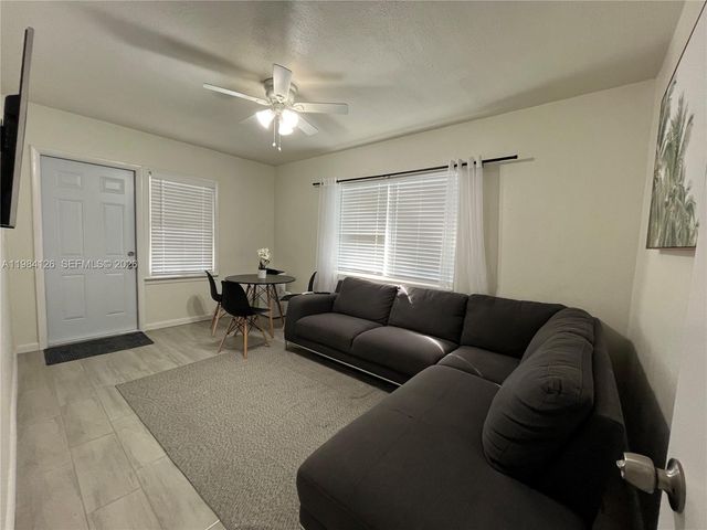 1317 NW 2nd Ave 10, Miami, FL 33136