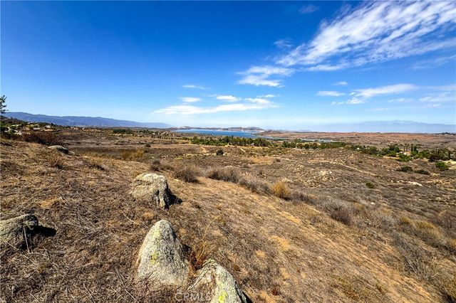 1 Heizer Drive, Perris, CA 92570