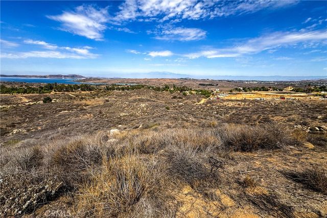 1 Heizer Drive, Perris, CA 92570