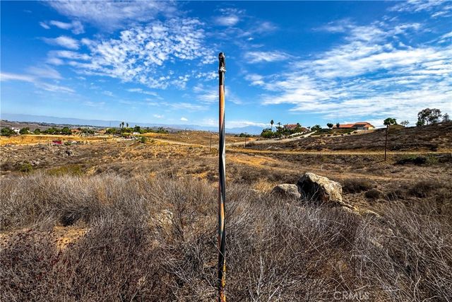 1 Heizer Drive, Perris, CA 92570
