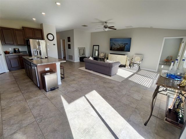 10103 BERRYESSA AVENUE, Riverview, FL 33578