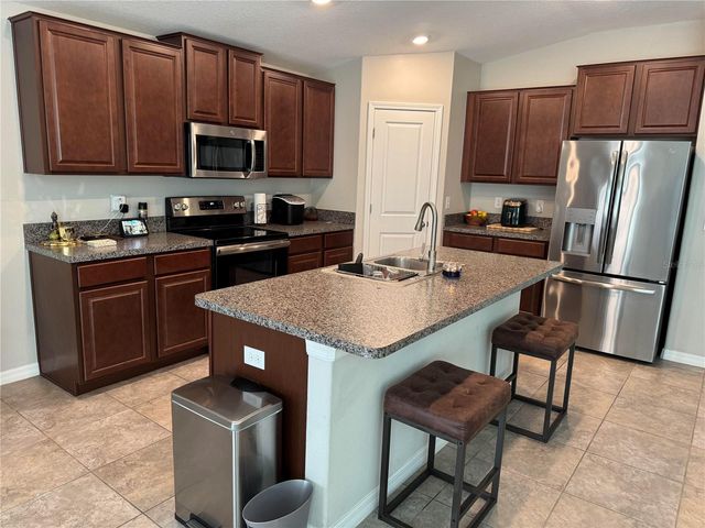 10103 BERRYESSA AVENUE, Riverview, FL 33578