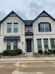 1919 Diyaa Court, Farmers Branch, TX 75234