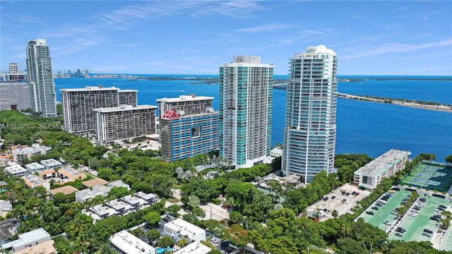 2101 Brickell Ave 1812, Miami, FL 33129