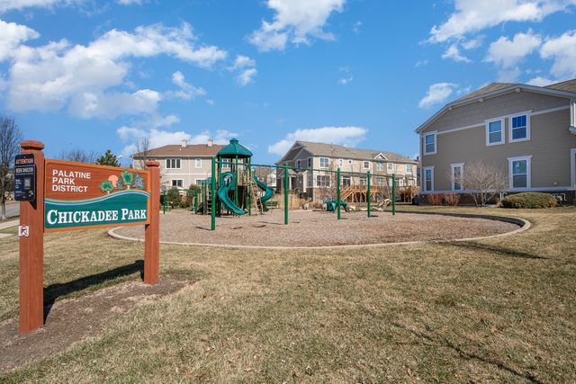 2368 N Brett Lane, Palatine, IL 60074