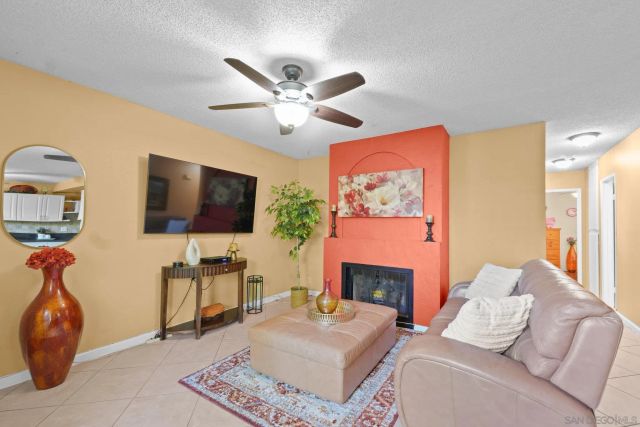 5700 Bates St 6, San Diego, CA 92115