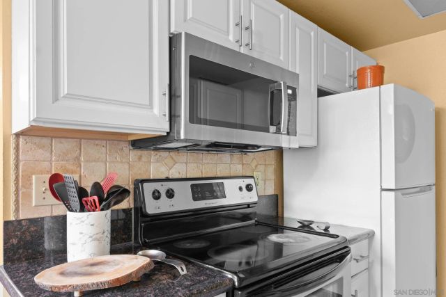 5700 Bates St 6, San Diego, CA 92115