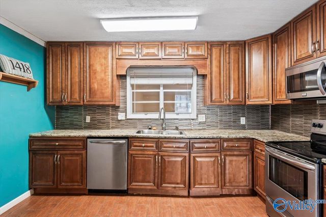 1418 Puckett Avenue, Decatur, AL 35601