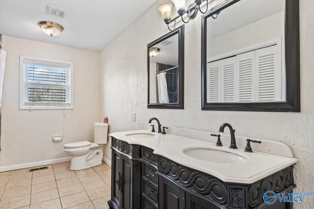 1418 Puckett Avenue, Decatur, AL 35601