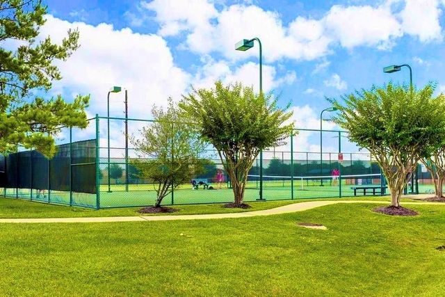 11 Crestview Trail, Houston, TX 77082
