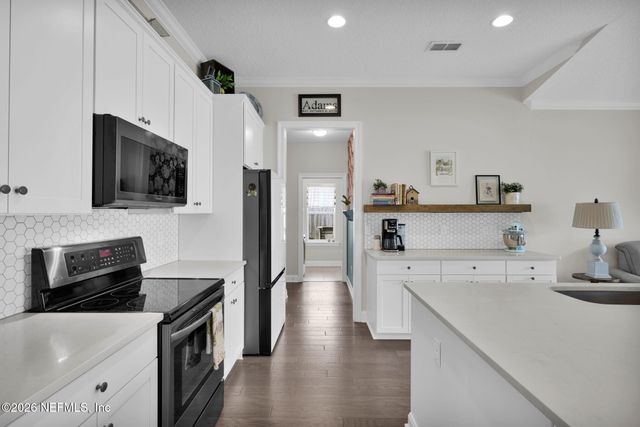 745 PENMAN Road, Jacksonville Beach, FL 32250