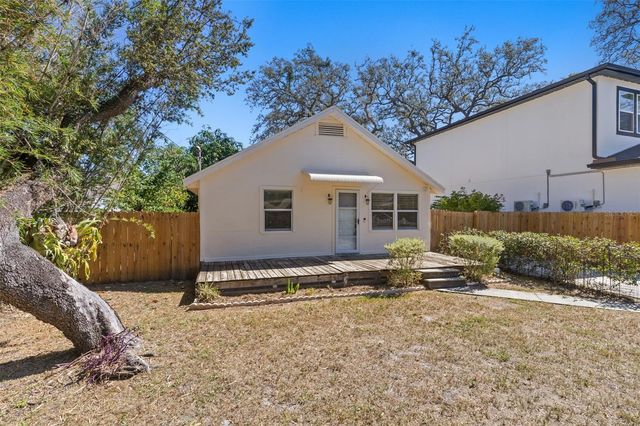 8507 CLAONIA STREET, Tampa, FL 33614