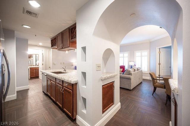 30 Strada Di Villaggio 124, Henderson, NV 89011