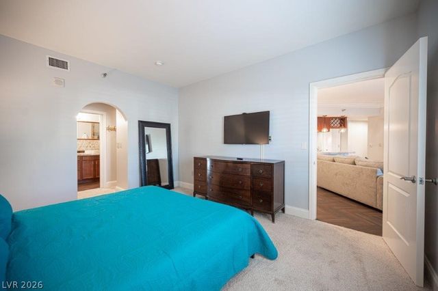 30 Strada Di Villaggio 124, Henderson, NV 89011