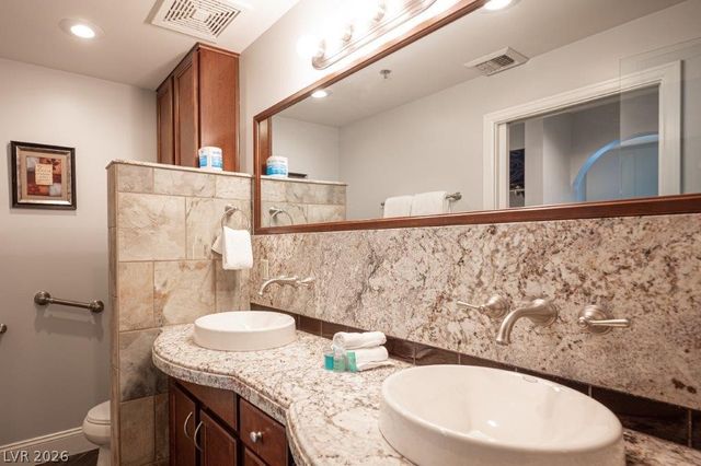 30 Strada Di Villaggio 124, Henderson, NV 89011