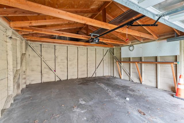 417 14th St, Vallejo, CA 94590