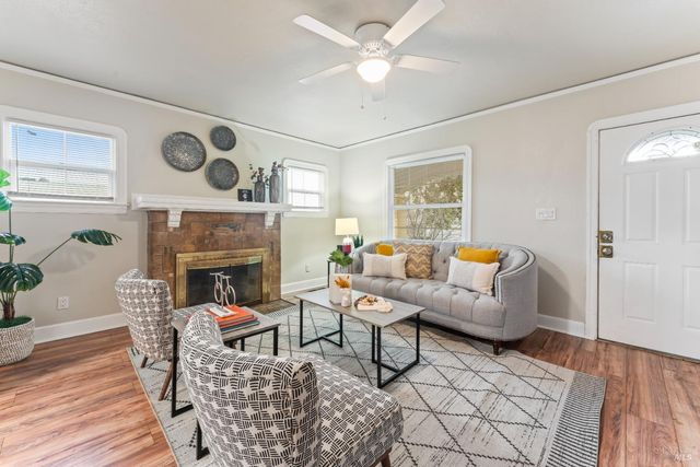 417 14th St, Vallejo, CA 94590