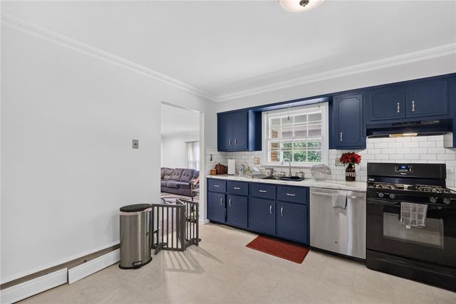 1527 Bayberry Lane, Bethlehem City, PA 18018