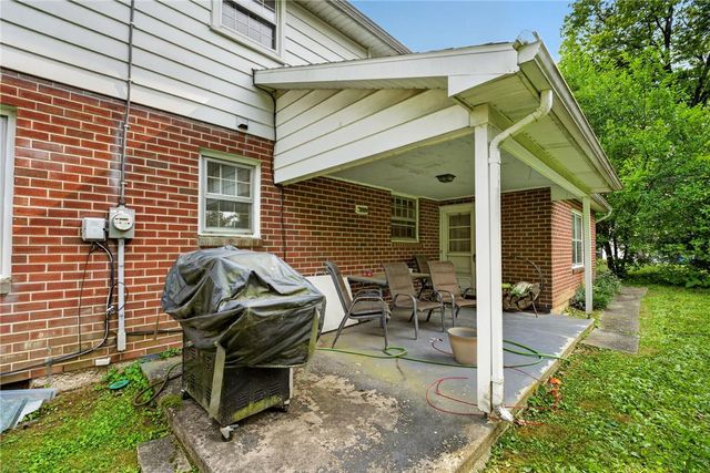 1527 Bayberry Lane, Bethlehem City, PA 18018