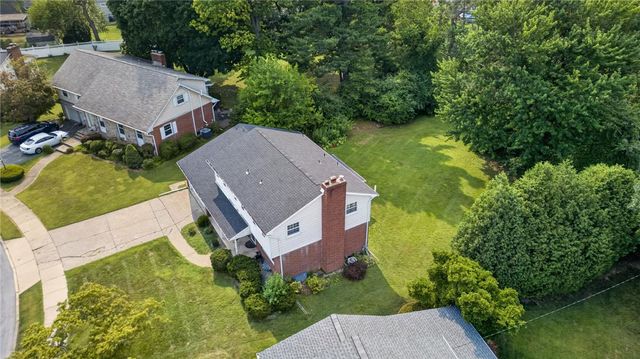 1527 Bayberry Lane, Bethlehem City, PA 18018